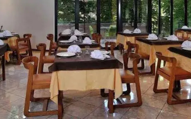Due Pavoni