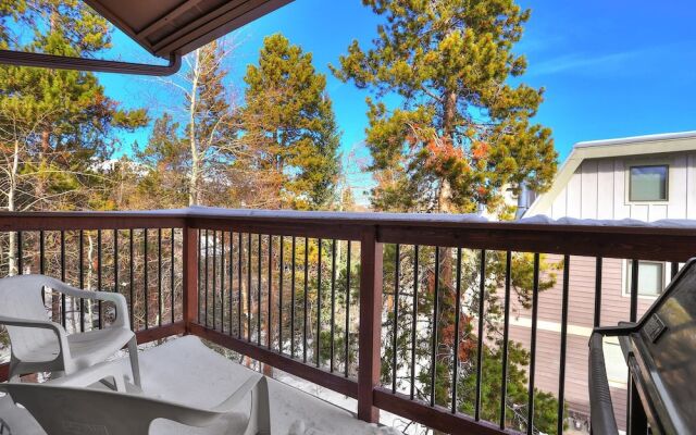 Lances West 13 1 Bedroom Condo by RedAwning