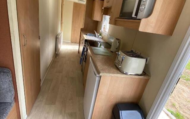 28 Oaklands