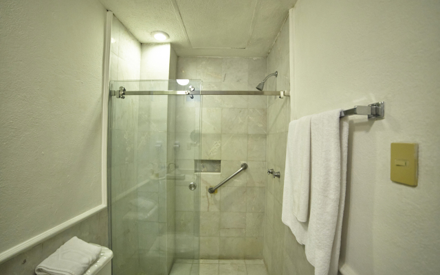 Francis Drake by DOT Tradition Hotel