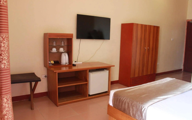 Pacific Crown Hotel