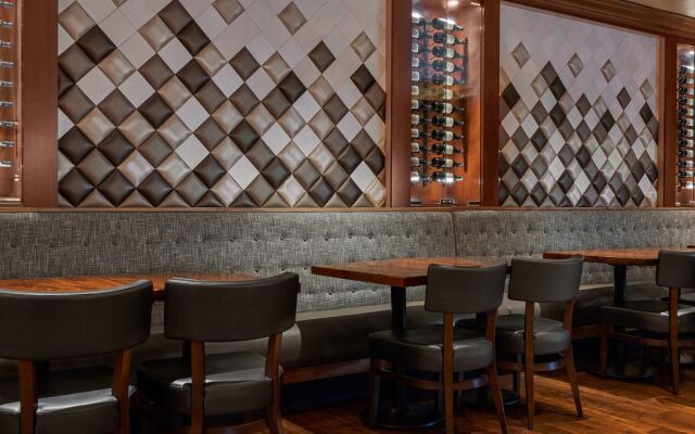 DoubleTree by Hilton Hotel Dallas – Love Field