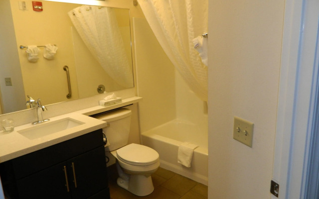 Candlewood Suites Harrisburg - Hershey by IHG