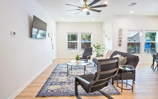 Urban Delight 4br/3ba Near City Center