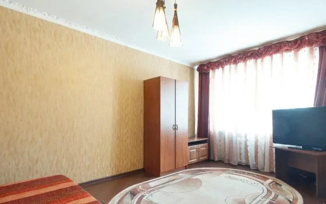 Apartments on 87 Karl Marx Avenue