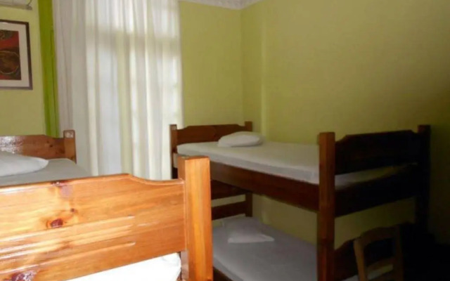 Zeus Hostel