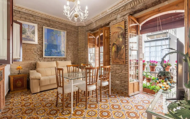 Pequeño palacete Calle Santas Patronas