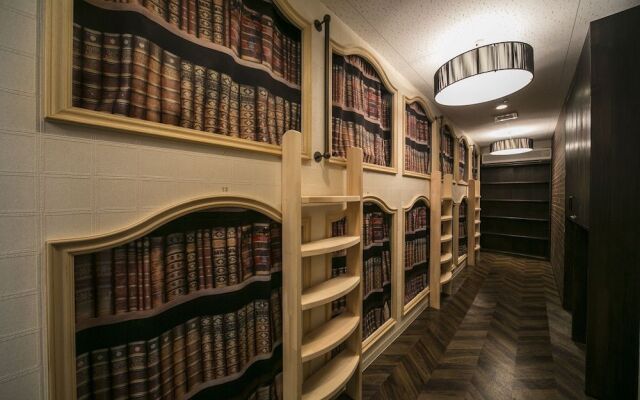 The Wardrobe Hostel Libreria