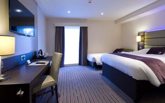 Premier Inn Edinburgh City Centre(York Place)