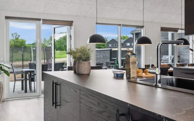 Spacious Retreat Near Beach - By Traum Ferienwohnungen