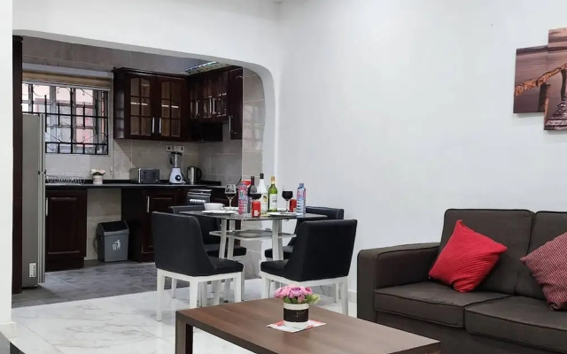 Cozy,quiet & Fantastic- Close to Highway - Parking