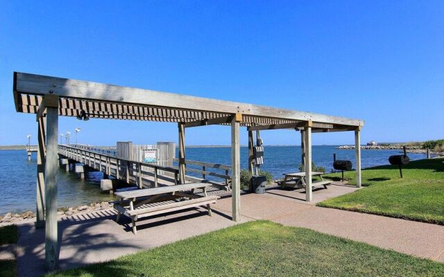 Channelview 205