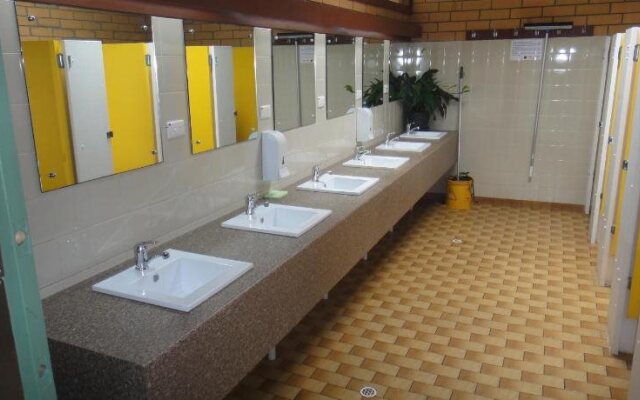 Lake Albert Caravan Park