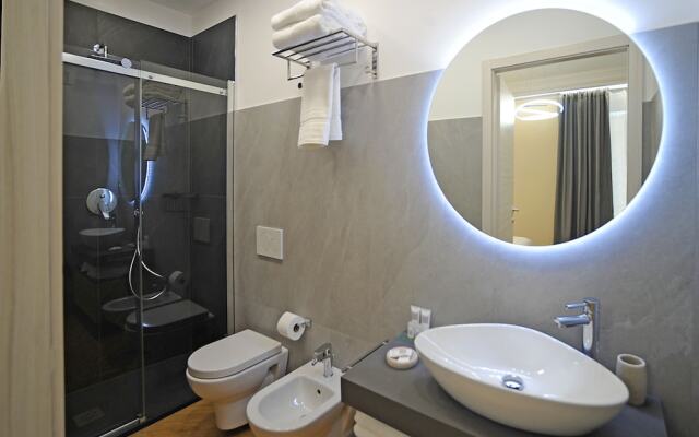 Mom Apartment Rooms&Suites