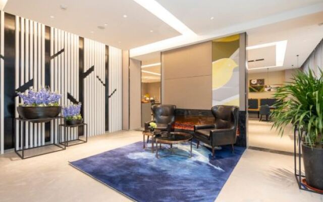 Homeinn Selected Hotel (Jinan Honglou Impression City Shandong University)