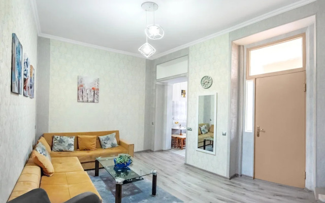 H&B apartments Qolga