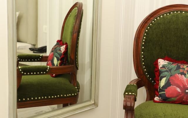 Hotel Mayvilas