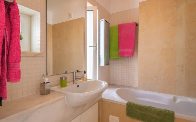 Sunny 5BR Villa at Prainha Club