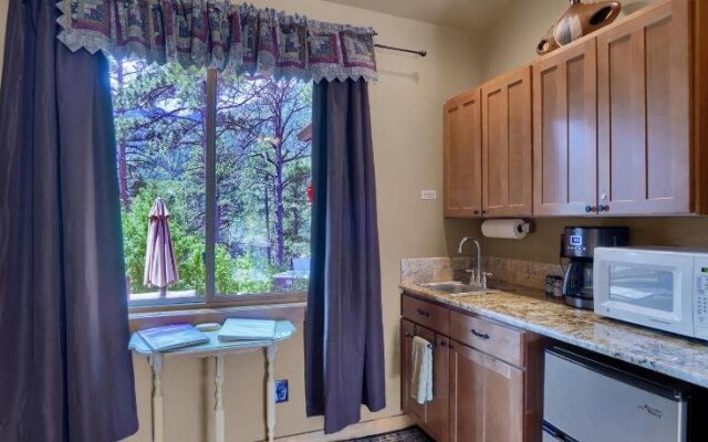 Rocky Mountain Lodge