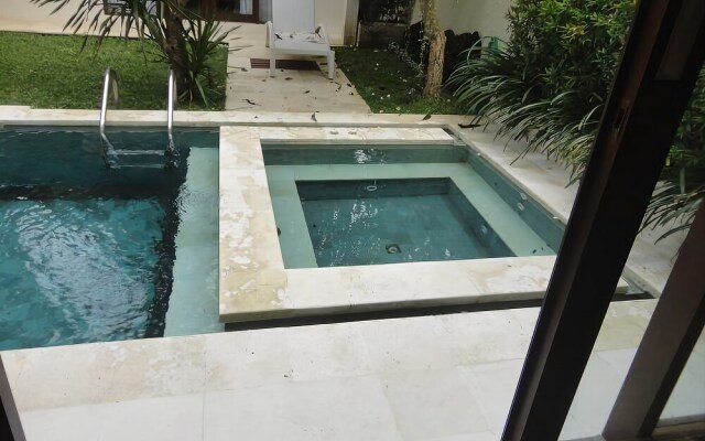 Intan Mutiara Sanur Beach Villa