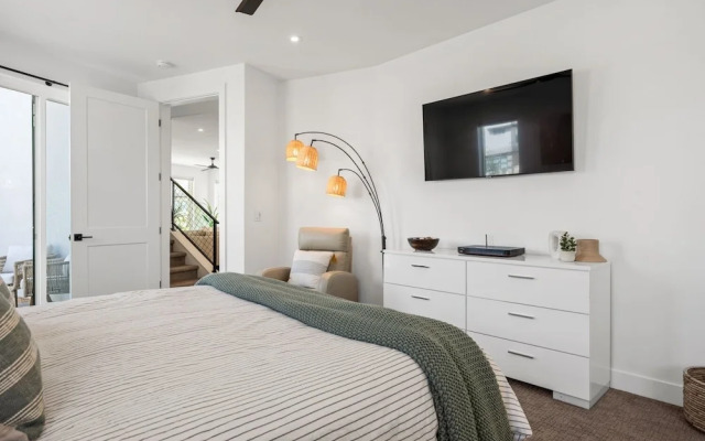 Sunstone 6 Bedroom Home