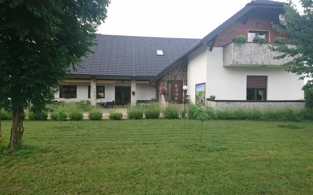 Villa Stone