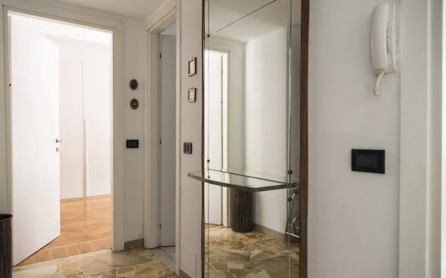 2 Bedrooms Flat near Bocconi, Iulm, Navigli