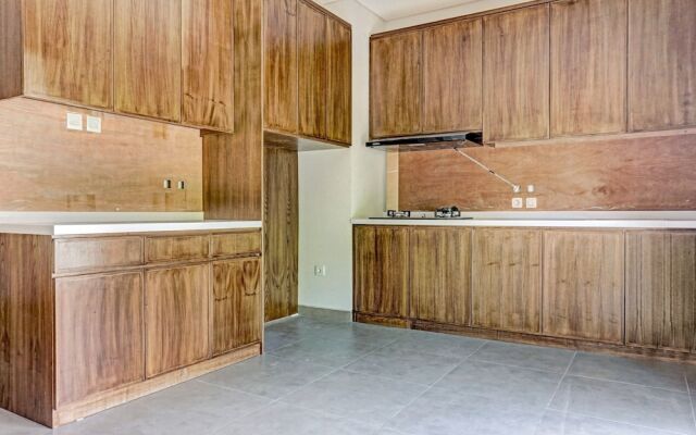 Super OYO Capital O 90635 Tango Juliet Residence