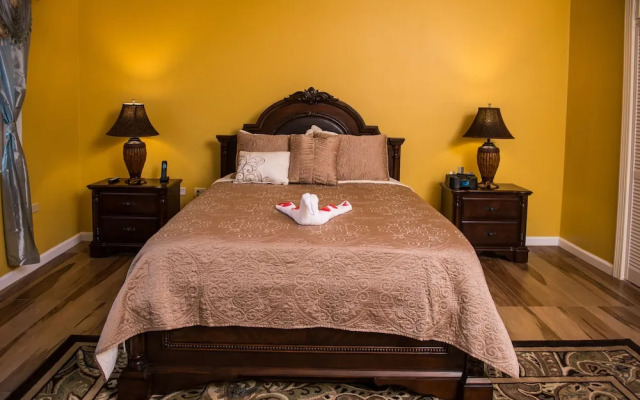 Villa Sweet Villa
