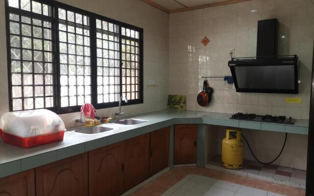 Shangrila House @ 香格里拉民宿