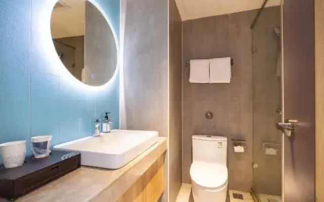 Homeinn·NEO(Shenyang Tiexi Square Glide Shengjing Hospital Xinghua Metro Station)