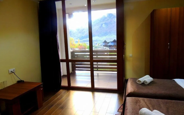 Отель Banguriani