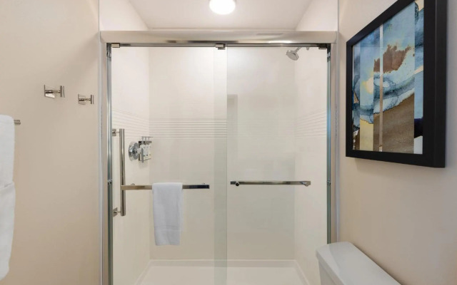 Candlewood Suites Mcpherson by IHG