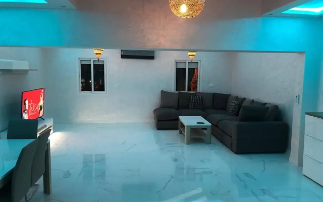 Yallahriyad Triplex For 6 Persons Max