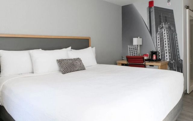 Hotel Saint Clair- Magnificent Mile