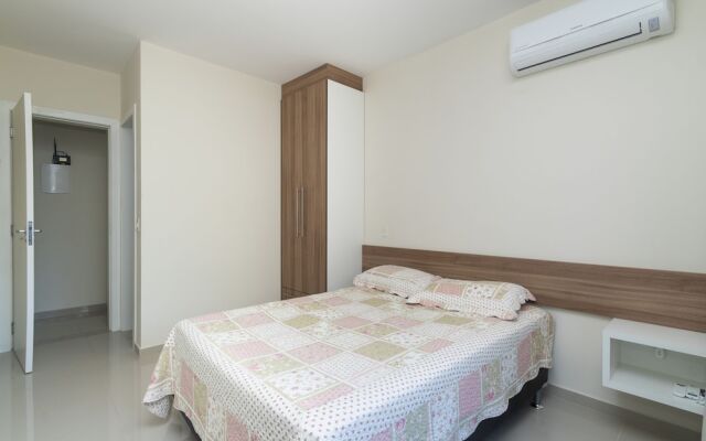 Apartamento 3 Dormitorios Em Bombas