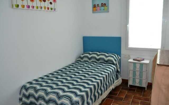 106306 - Apartment in Llança
