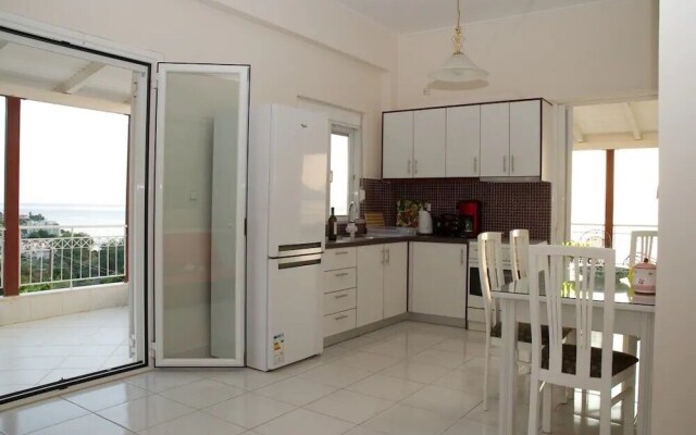 Romantic Sunsets 300m From The Beach