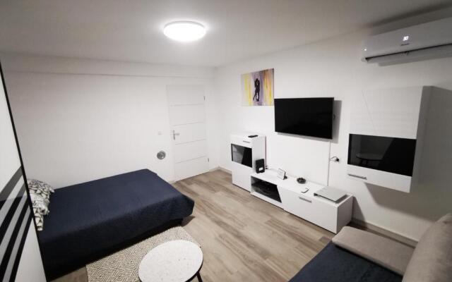 Ema Studio Apartman