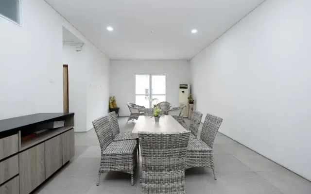 OYO 2298 Jebres House Syariah