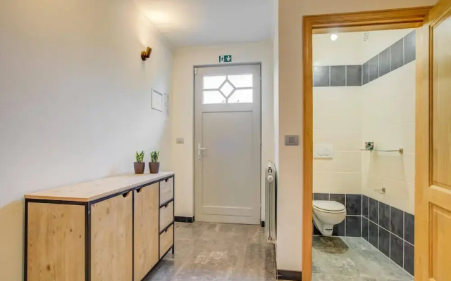 Lush Holiday Home in Vlaanderen With Private Pool