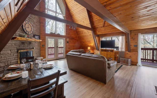 Ski Bear Chalet 3 Bedroom Cabin