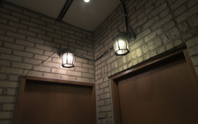 Inno Guesthouse & Bar Hongdae - Hostel