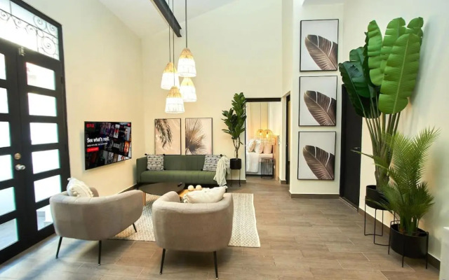 AmazINN Places Rooftop and Design Pool I