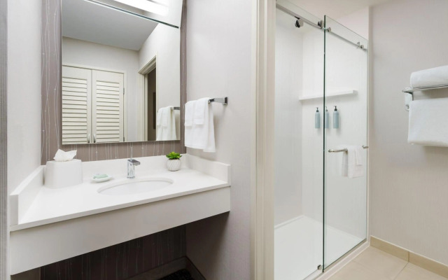 Courtyard Roseville Galleria Mall/Creekside Ridge Drive