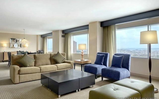 Hilton Baltimore Inner Harbor