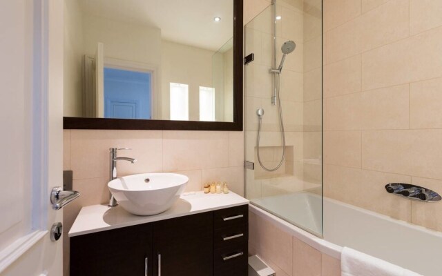 Huge 2 bed in Prime Location