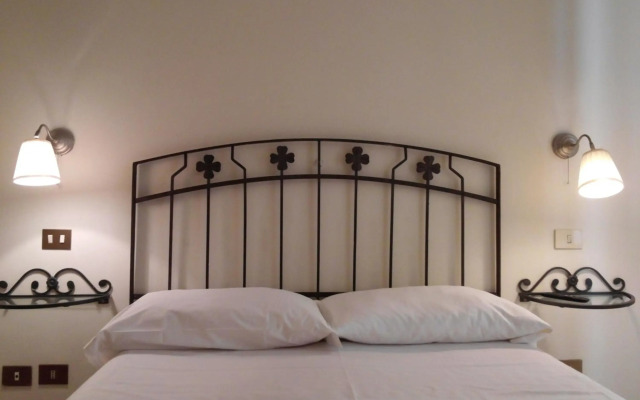 Marta Guest House