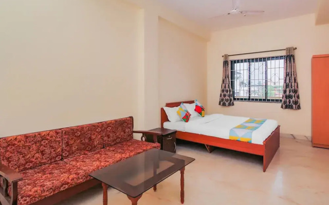 Pednekar's Guest House By OYO Rooms