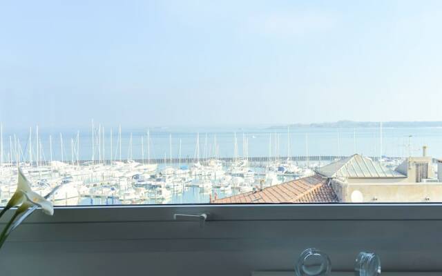 Luxury Majestic Penthouse Apartment